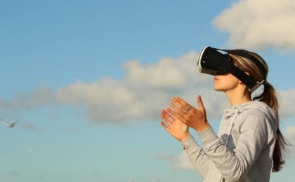 2020年是5G+VR元年，VR市场空间有多大？5G时代，扎克伯格这样看待VR?
